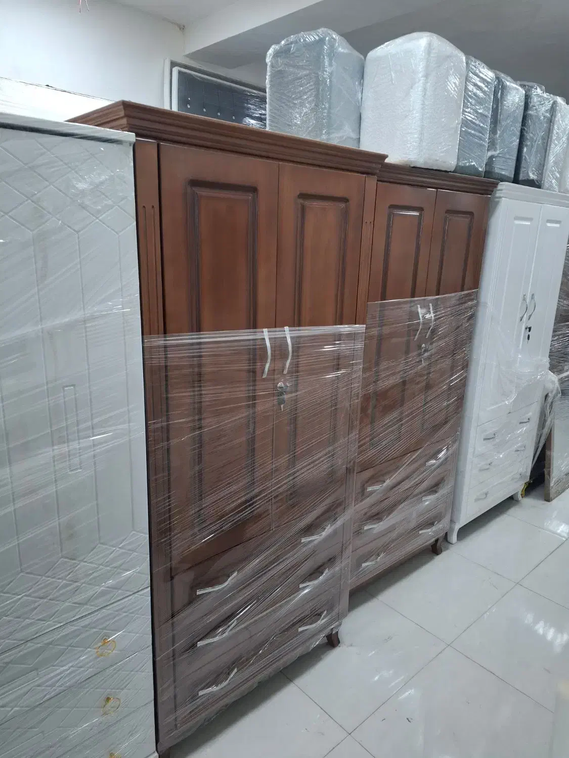 معدن کمد دراور چوبی.همه نمونه کمد دراور بارانی|جاکفشی، کمد، دراور|خرم‌آباد, |دیوار