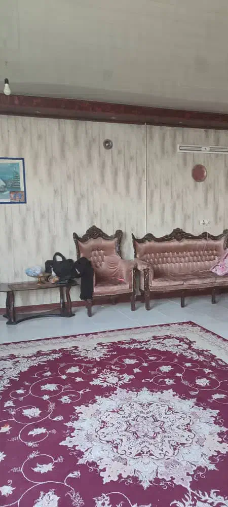 ویلایی ۱/۵ طبقه ۳ خواب مرتب سند دار مدرسه همدانیان|فروش خانه و ویلا|اصفهان, شاهد|دیوار