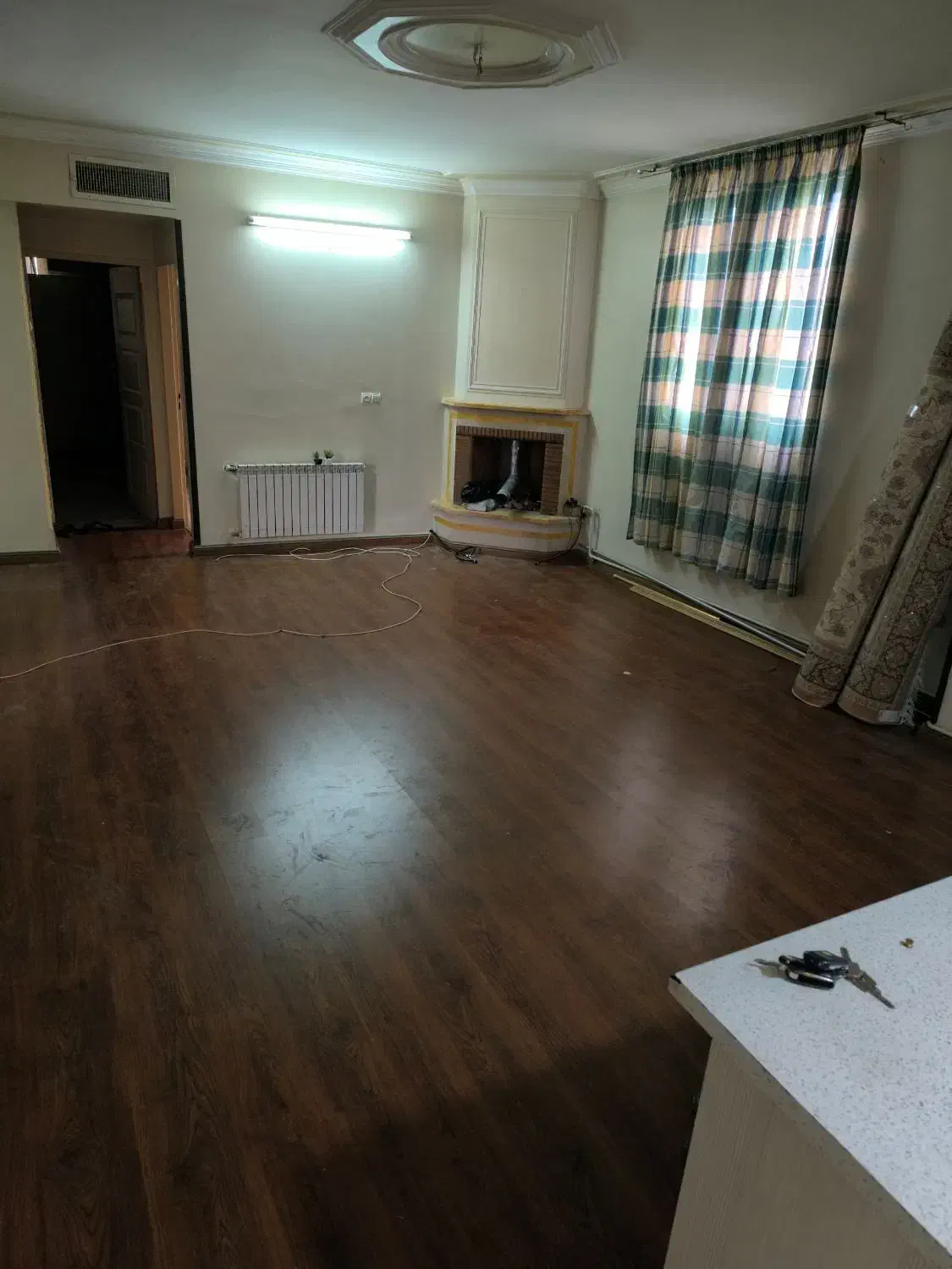 ۴۸ متر پارکت لمینت دست دوم|مصالح و تجهیزات ساختمان|کرج, باغستان|دیوار