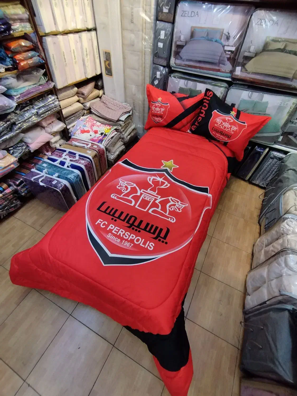 روتختی پرسپولیس با پارچه شانل مخمل|سرویس روتختی|اهواز, گلستان|دیوار