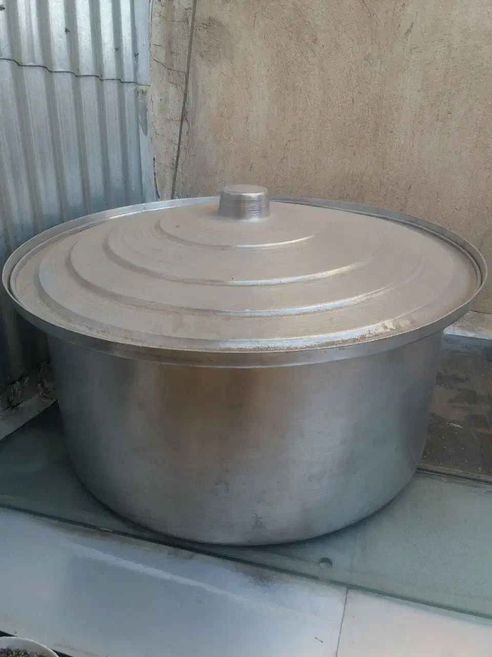 قابلمه بزرگ روحی|ظروف پخت‌وپز|اسلام‌شهر, شهرک محمدیه|دیوار