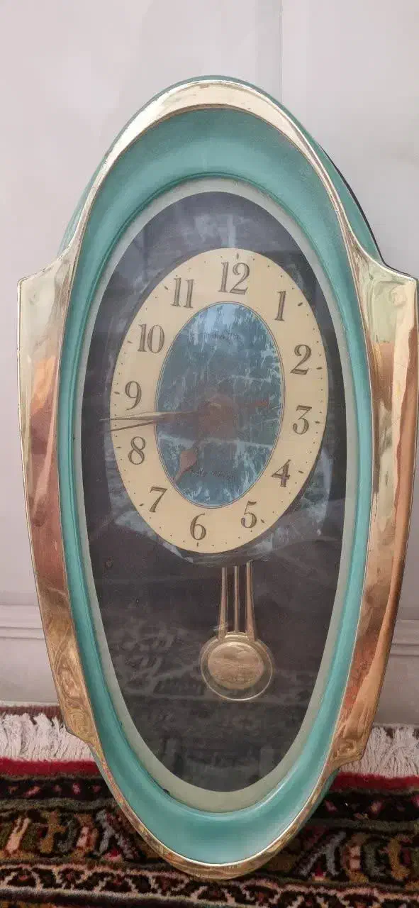 ساعت دیواری سالم|ساعت دیواری و تزئینی|قم, باغ شازده|دیوار