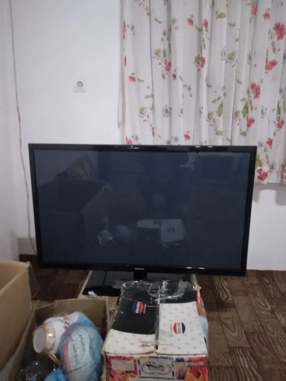 ال ای دی|تلویزیون و پروژکتور|سنگر, |دیوار