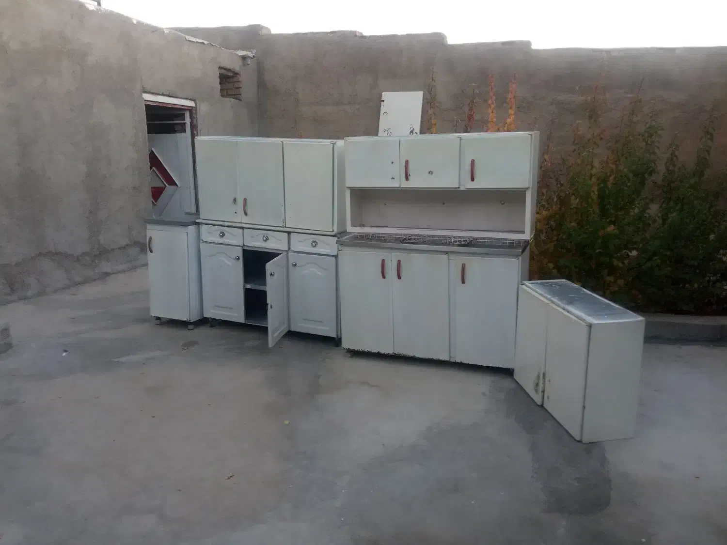 کابینت فلزی سفید و سالم|مصالح و تجهیزات ساختمان|سنقر, |دیوار