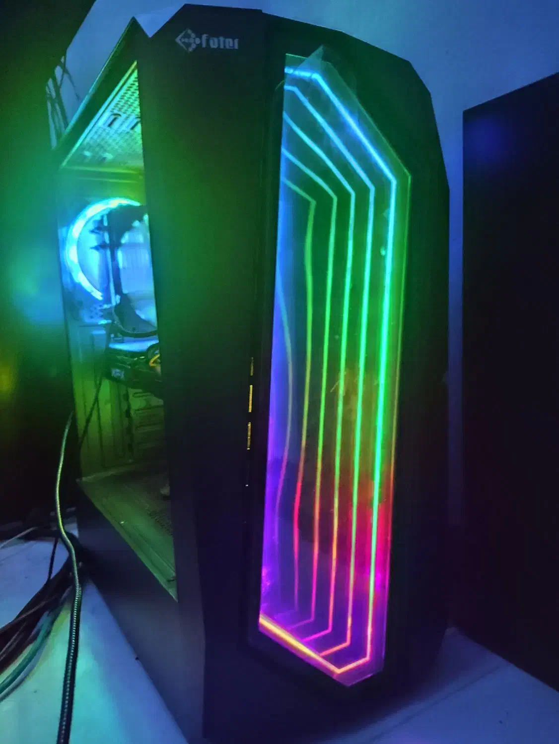 سیستم کامپیوتر گیمینگ|رایانه رومیزی|اندیشه, اندیشه فاز ۱|دیوار