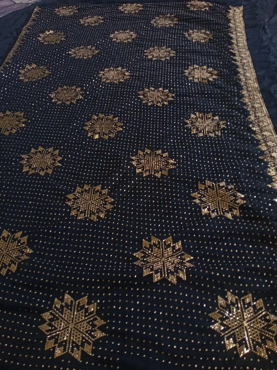 جلبیل|لباس|رودان, |دیوار