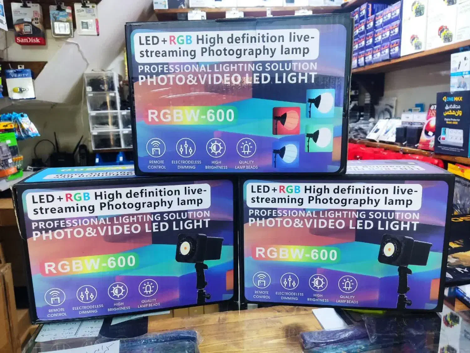 نور رنگی Rgb برای تولید محتوا|دوربین عکاسی و فیلم‌برداری|قم, دورشهر|دیوار