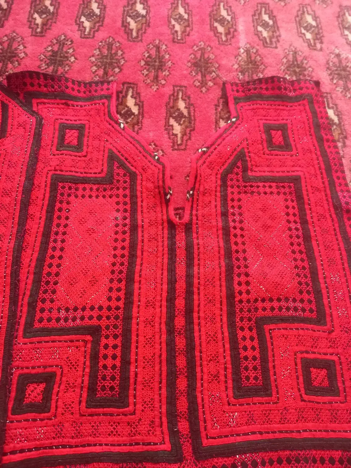 زنچک سور دوچ|لباس|گنبد کاووس, |دیوار