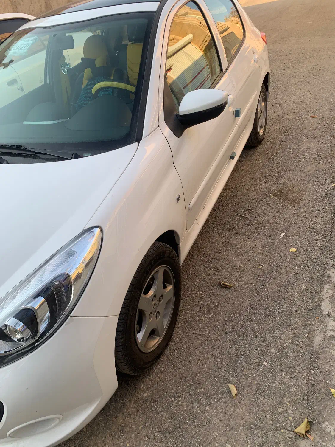 207iمدل ۱۴۰۱|خودرو سواری و وانت|تبریز, |دیوار