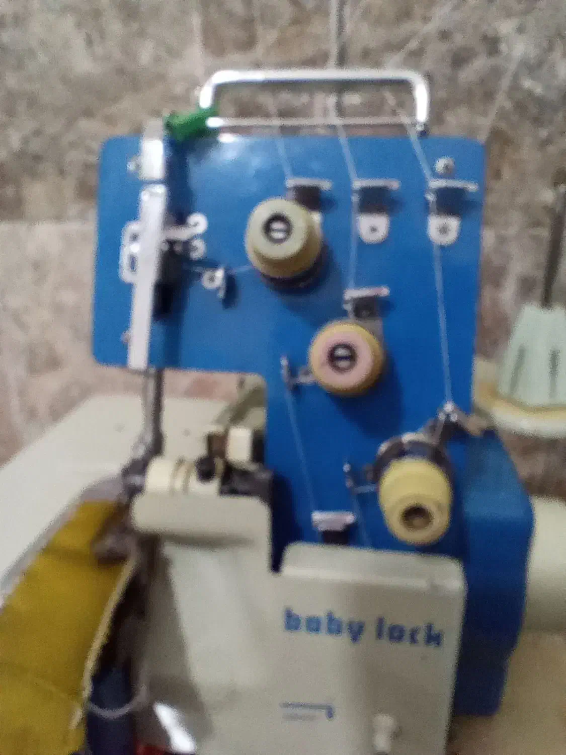 درحدنو|چرخ خیاطی و ریسندگی|بند زرک, |دیوار