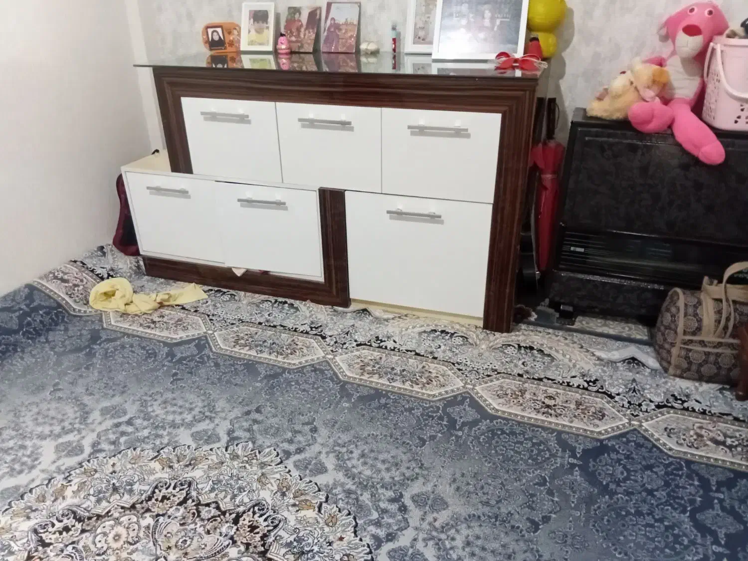 جزیره هایگلاس|کتابخانه، شلف، قفسههای دیواری|مشهد, حضرت حجت|دیوار