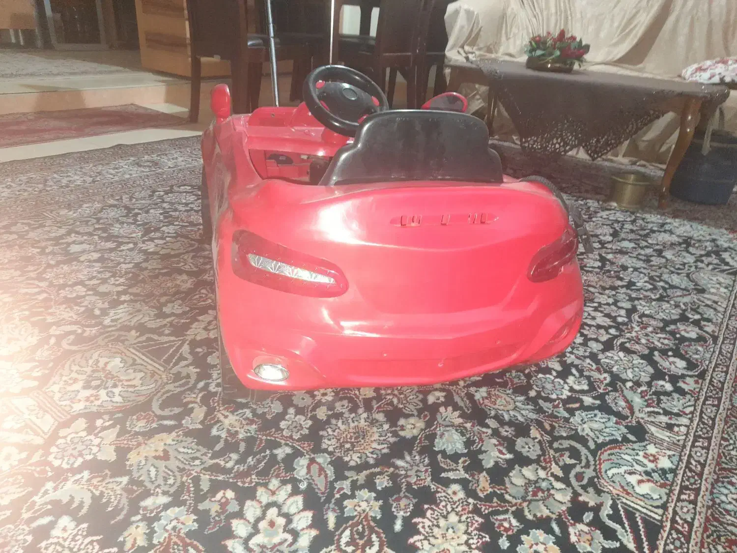 ماشین شارژی مدل بنز|اسباببازی بچه|کرمانشاه, |دیوار