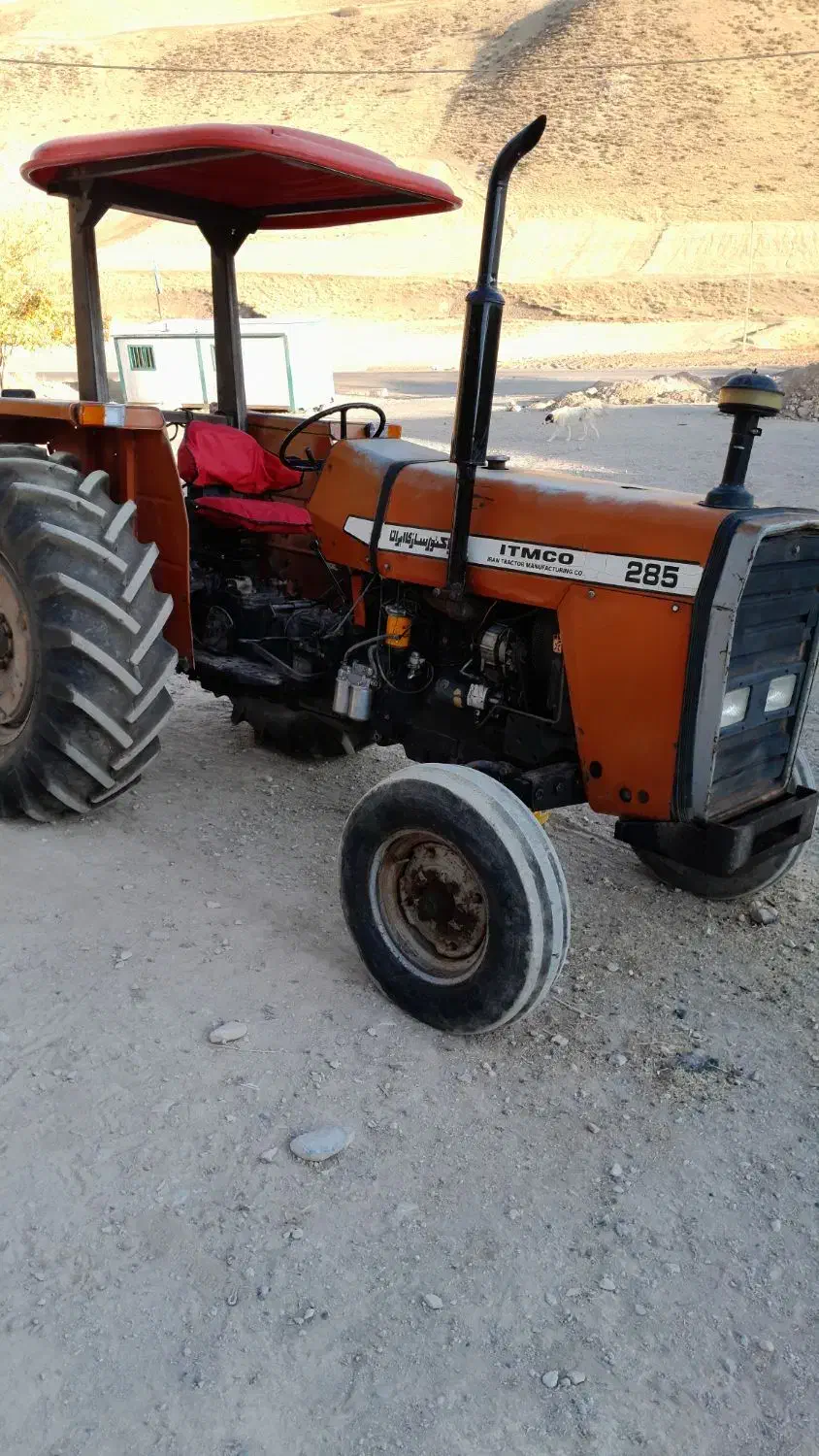 تراکتور ۲۸۵ مدل ۸۱|خودرو سنگین|نورآباد, |دیوار