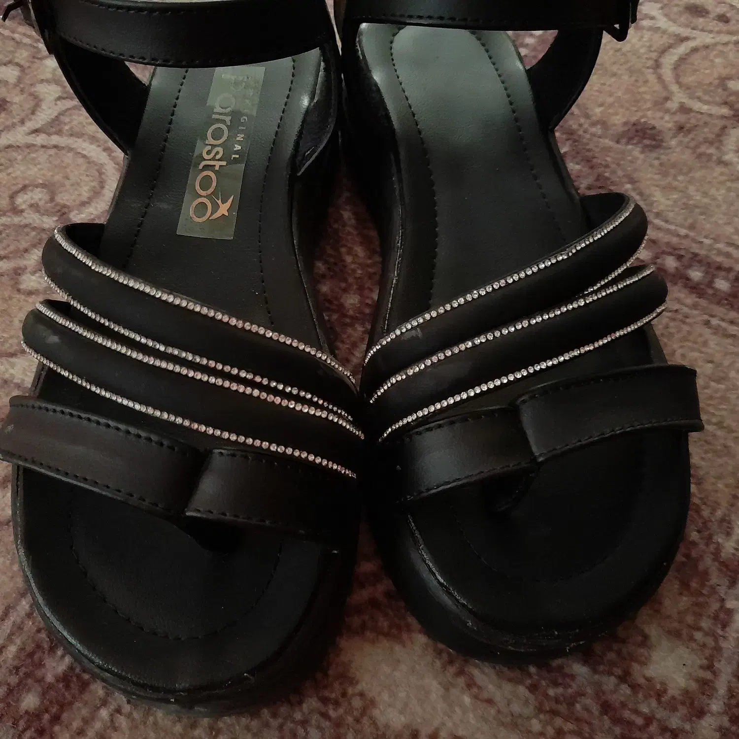 کفش|کیف، کفش، کمربند|کازرون, |دیوار