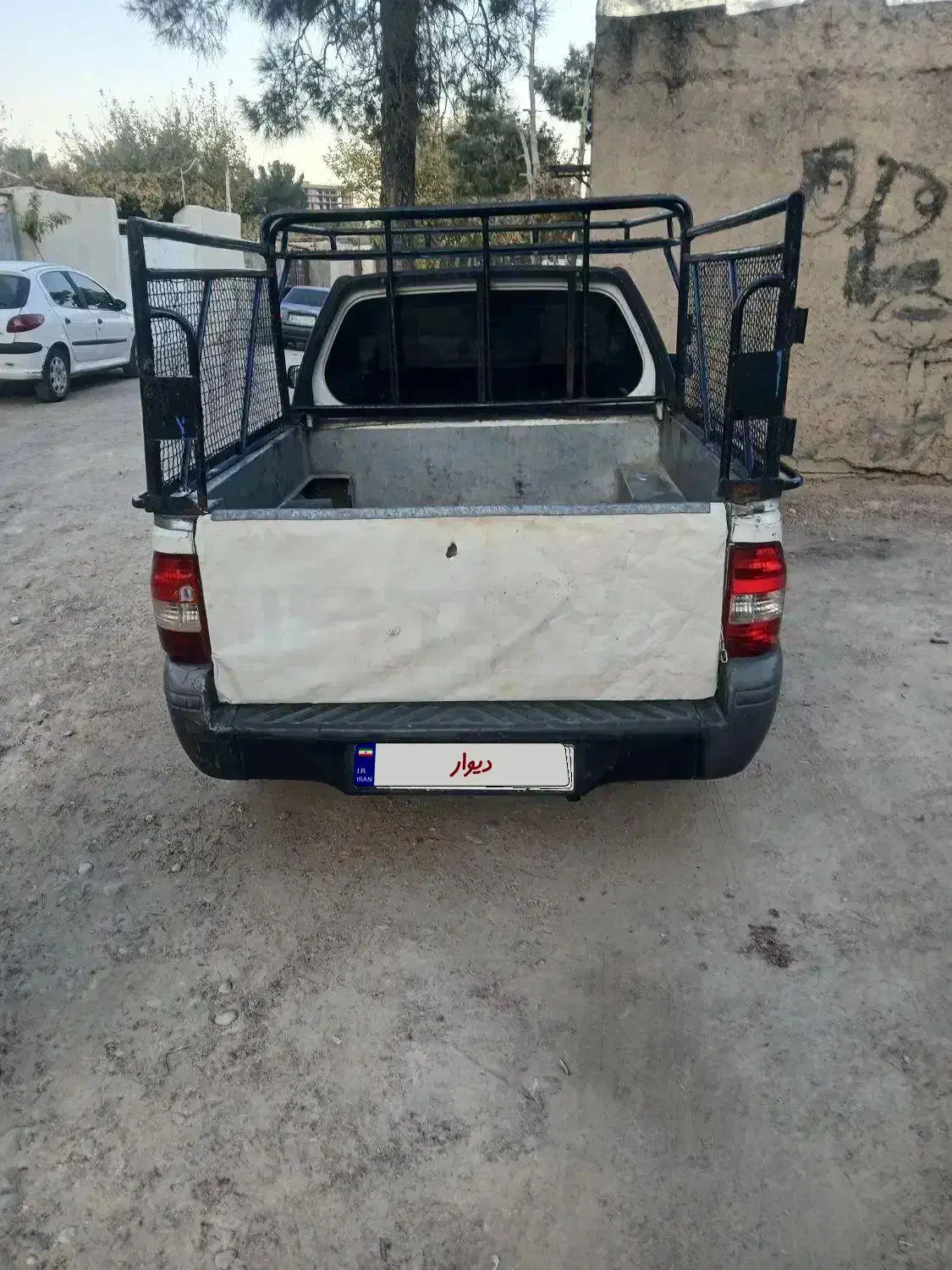 پراید وانت ۱۵۱ مدل ۹۵ رنگ سفید|خودرو سواری و وانت|شیراز, گلدشت معالیآباد|دیوار