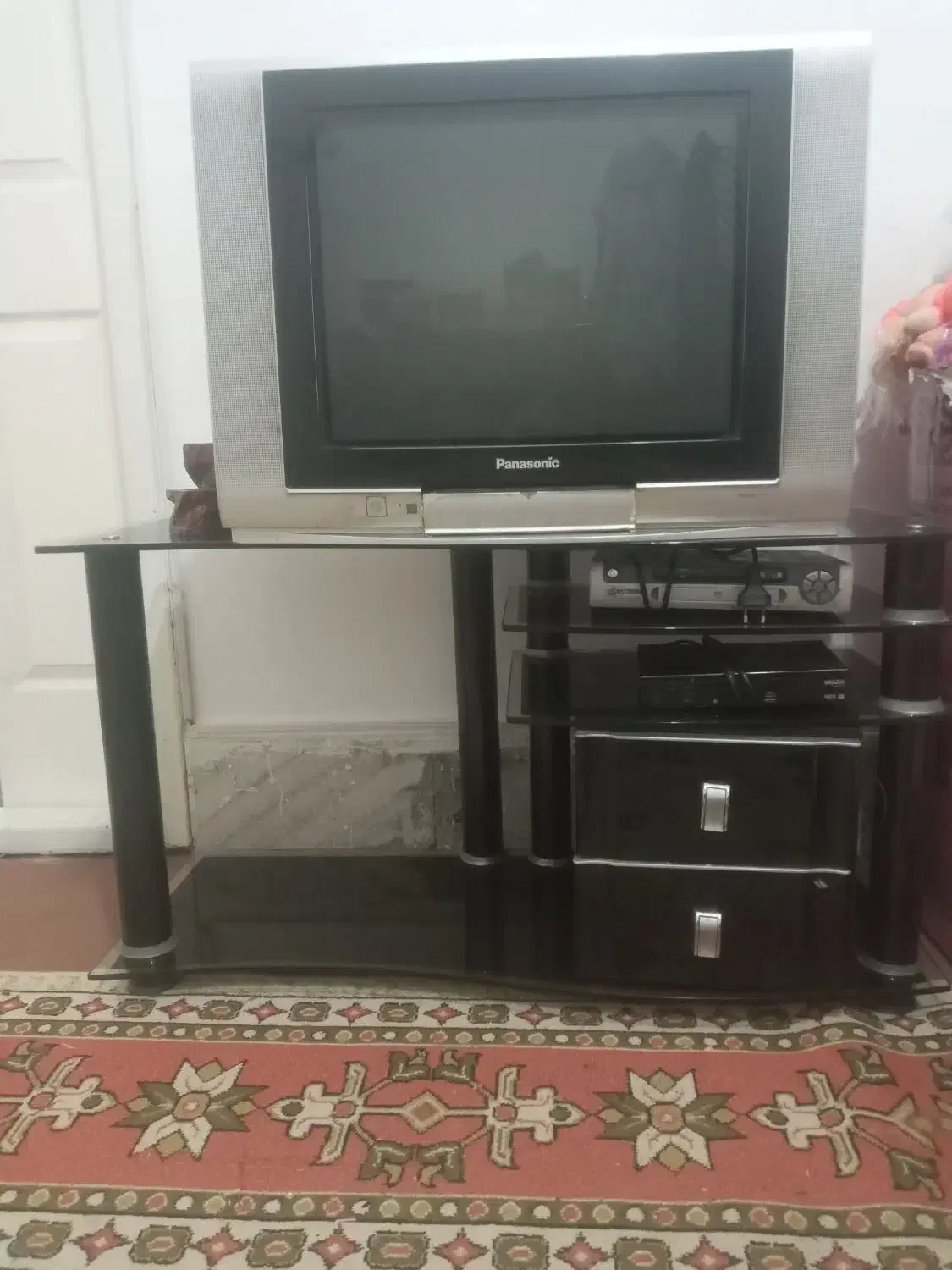 تلویزیون میز تلویزیون|تلویزیون و پروژکتور|زاهدان, |دیوار