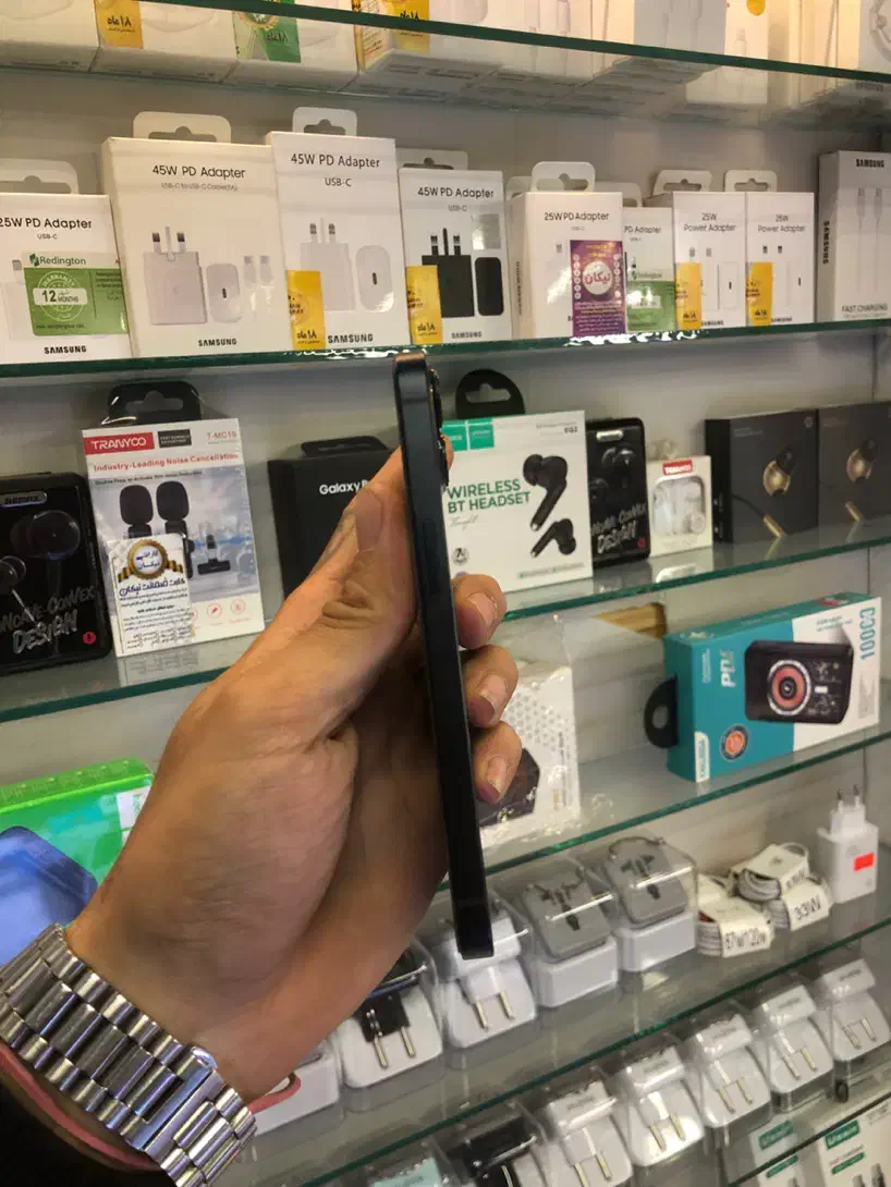 Iphone 13 256 za|موبایل|اصفهان, خانه اصفهان|دیوار