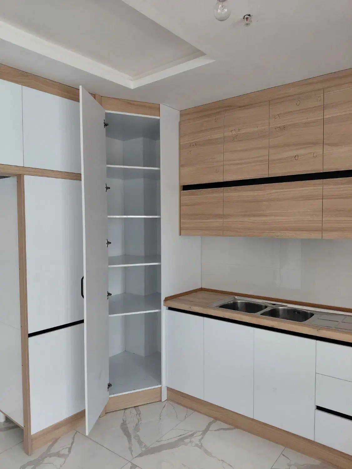 تعمیرات و اجرا کابینت و کمددیواری|خدمات پیشه و مهارت|همدان, |دیوار