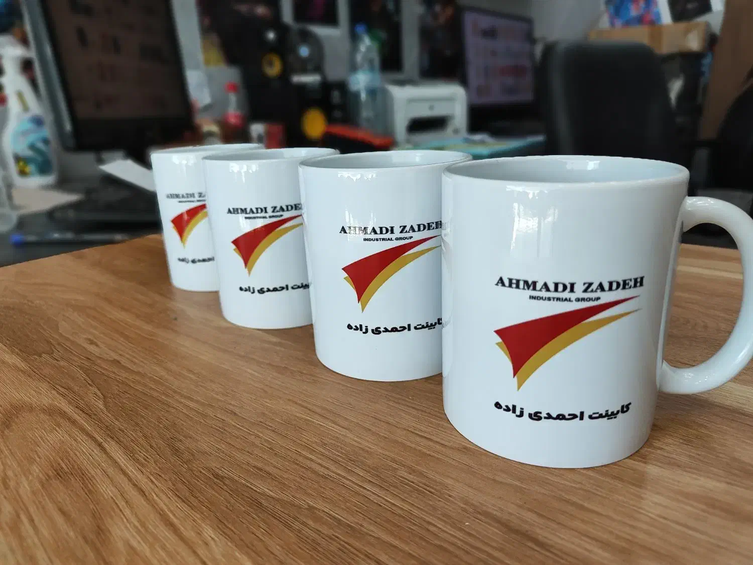 چاپ بنر،چاپ روی پرده اداری، مهرسازی، تابلوسازی|خدمات پیشه و مهارت|بوشهر, |دیوار