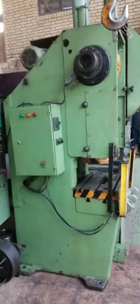 پرس 40 تن روسی درحد نو|ماشینآلات صنعتی|تهران, جنتآباد جنوبی|دیوار