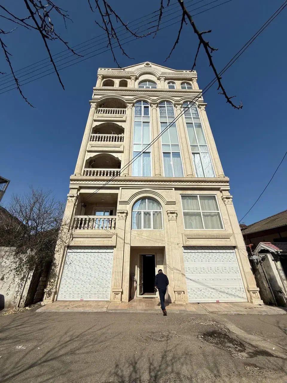 آپارتمان۱۹۶متری/آسانسور شخصی/حکیم نظامی غربی|فروش آپارتمان|آستارا, |دیوار