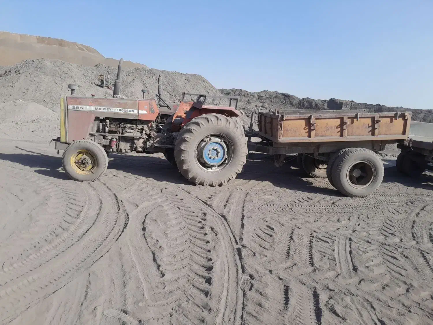 تراکتور با تریلی|خودرو سنگین|لنجان, |دیوار