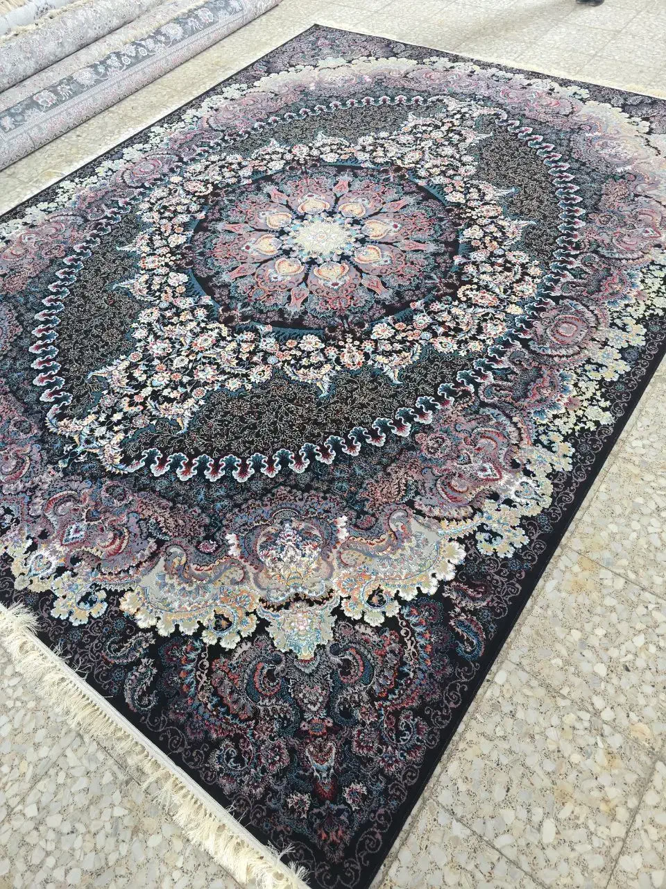 فرش زرتشت طرح طوسی 1000 شانه تراکم 3000|فرش|تهران, شهرک شریعتی|دیوار