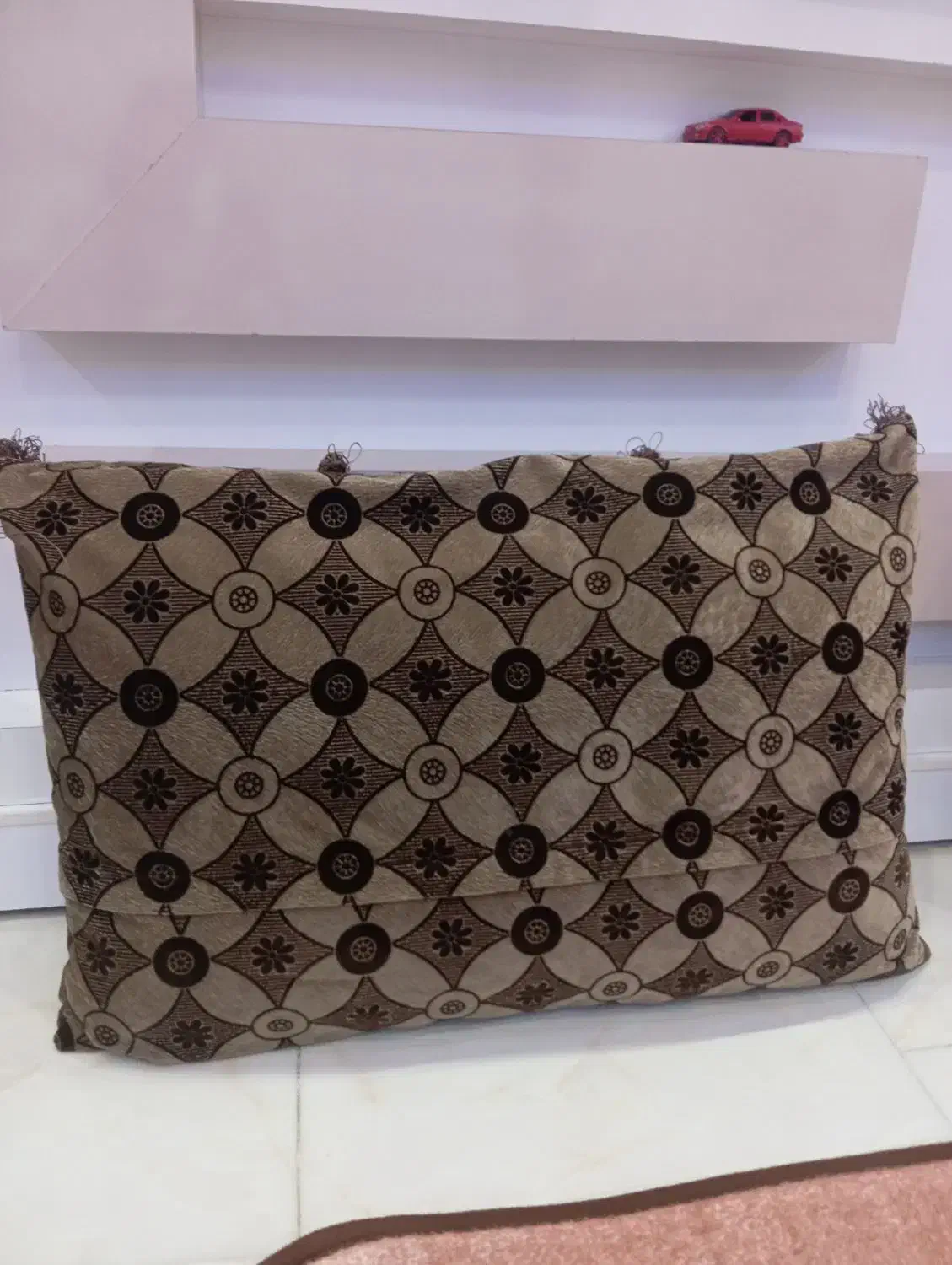 رو بالشی زخیم مناسب|رختخواب، بالش، پتو|ارومیه, |دیوار