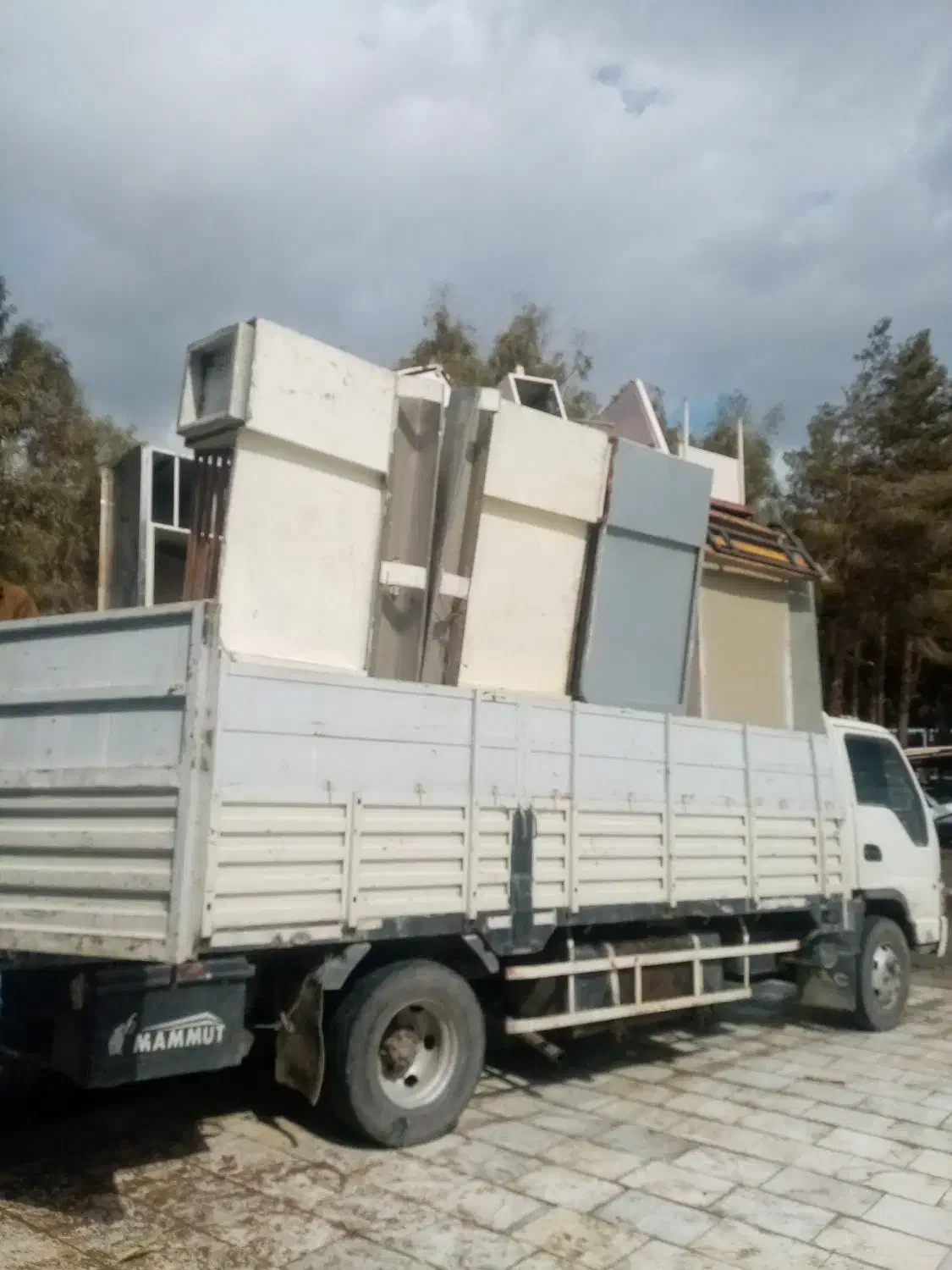 خاور اتاق بزرگ جهت حمل و نقل|خدمات حمل و نقل|نهبندان, |دیوار