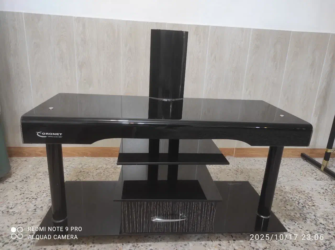 میزتلویزیون|میز تلویزیون|نجف‌آباد, مزرعه طالب|دیوار