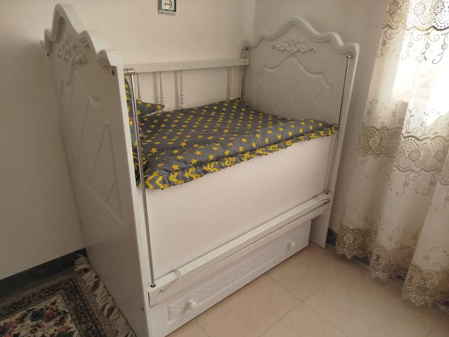 تخت کودک|تخت و سرویس خواب|ایوان, |دیوار