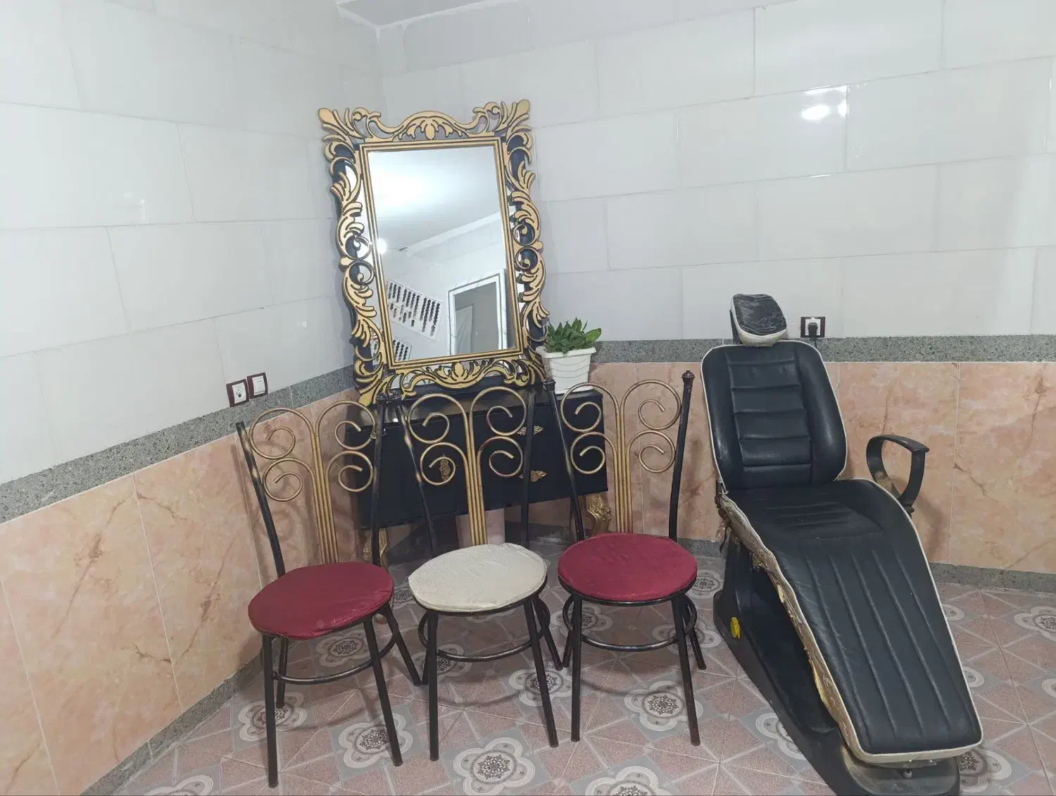 صندلی گردون|صندلی و نیمکت|بستان آباد, |دیوار