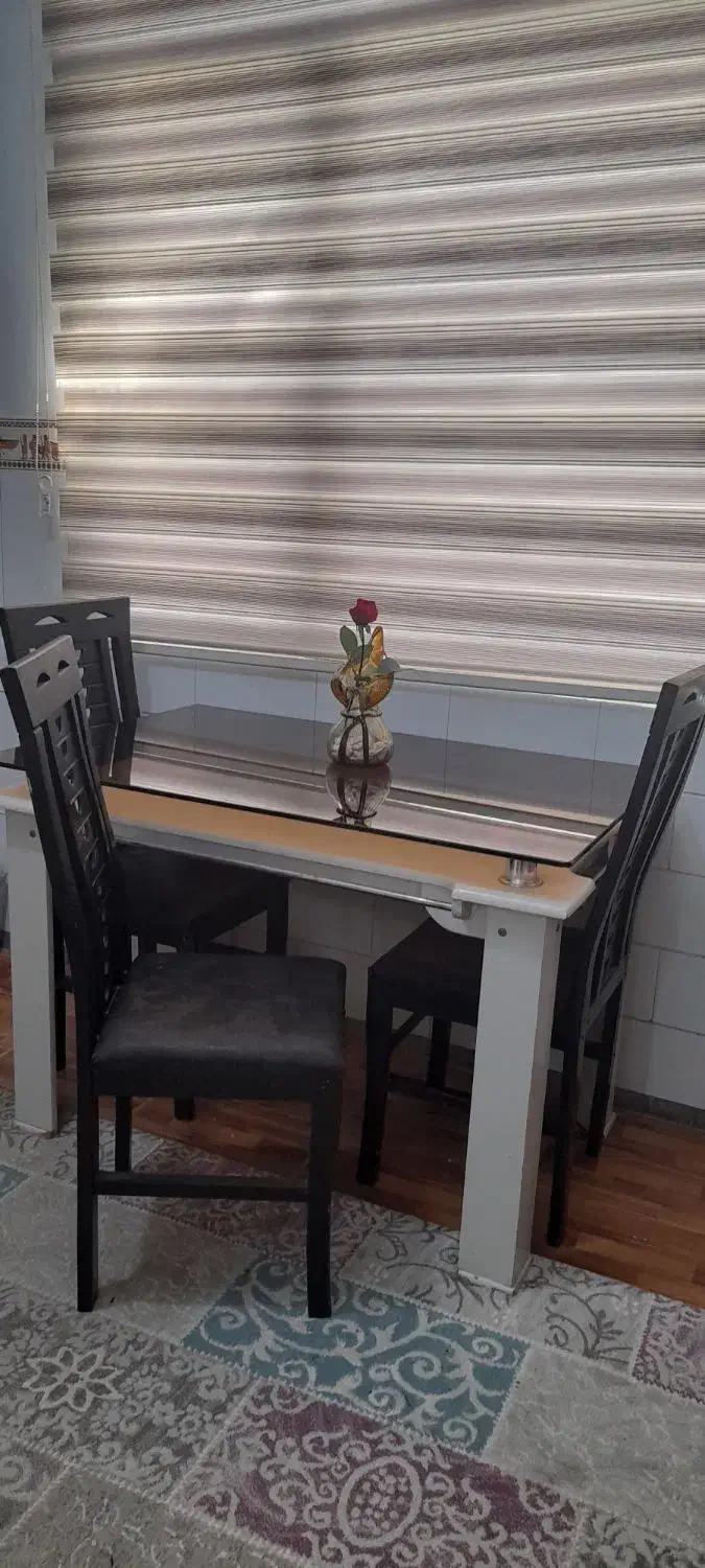 میز ناهار خوری ۴ نفره|میز و صندلی غذاخوری|اراک, |دیوار