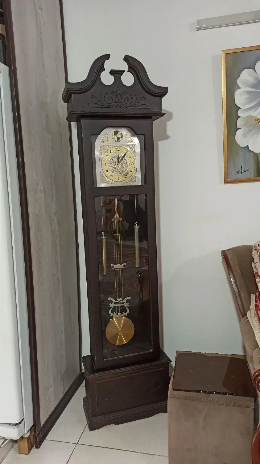 ساعت ایستاده|مبلمان خانگی و میز عسلی|رباط‌کریم, رباط‌کریم|دیوار