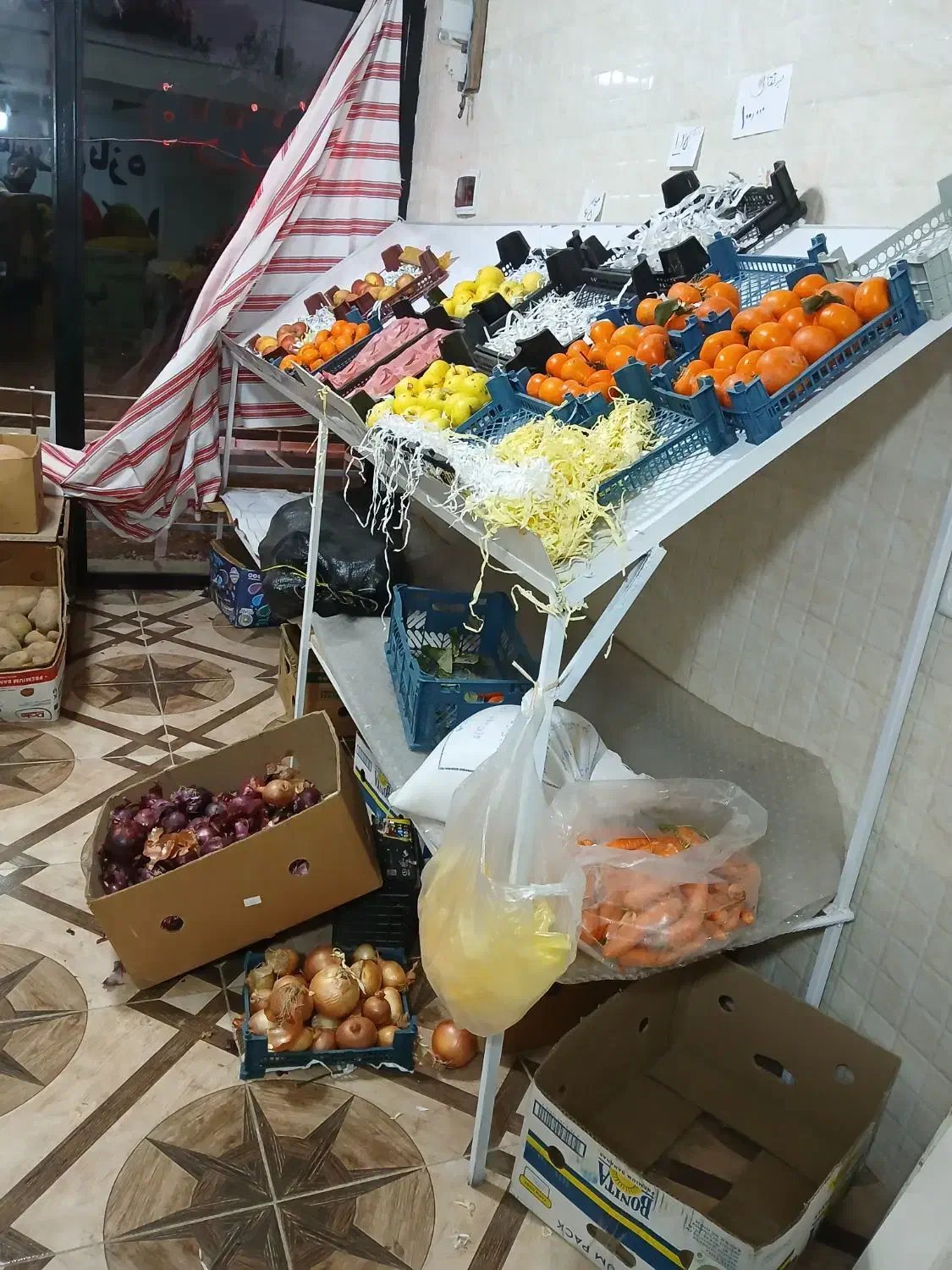 فروش لوازم میوه فروشی|فروشگاه و مغازه|آستارا, |دیوار