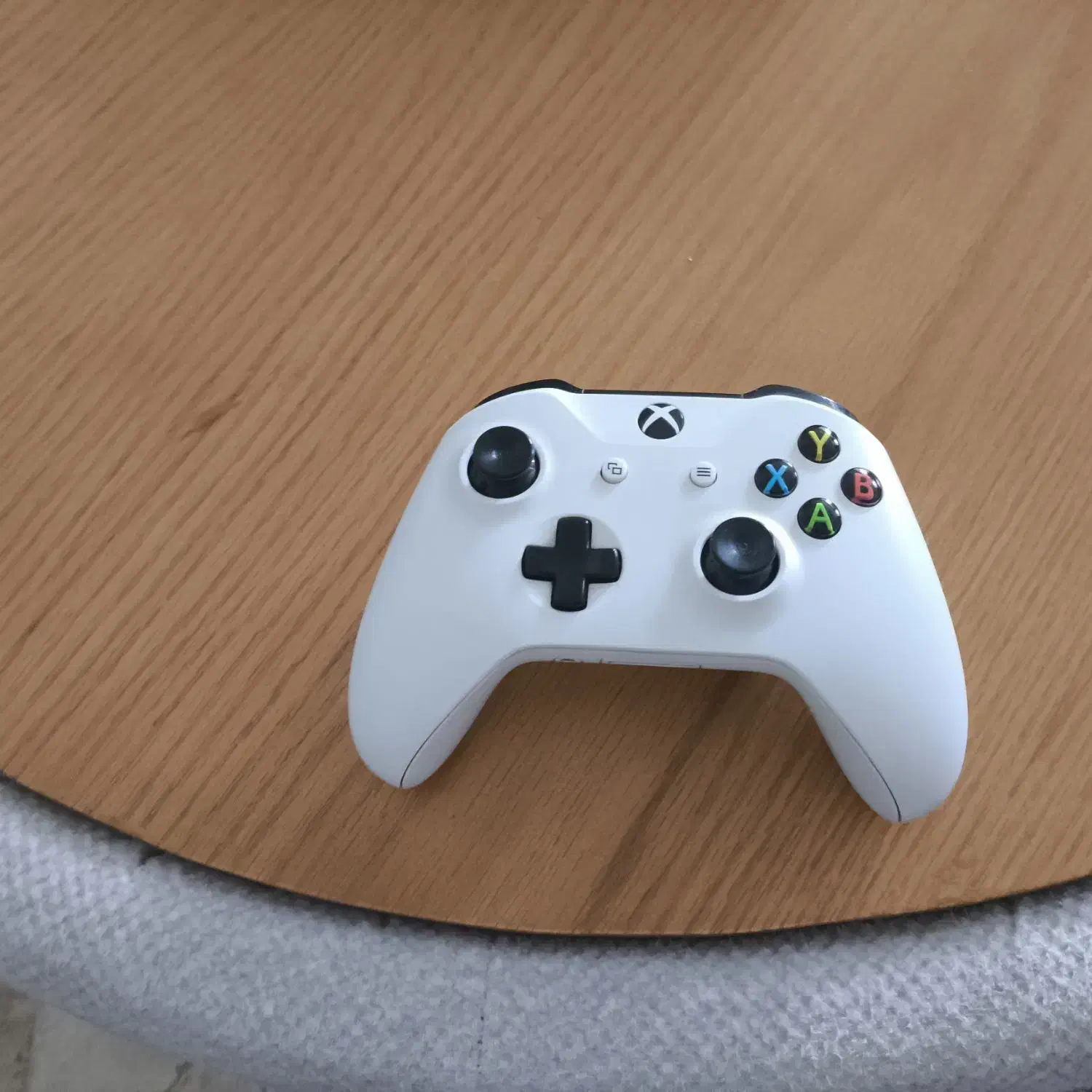 ایکس باکس وان دو دسته درحد تمیز یک ترا|کنسول، بازی ویدئویی و آنلاین|ماهدشت, |دیوار