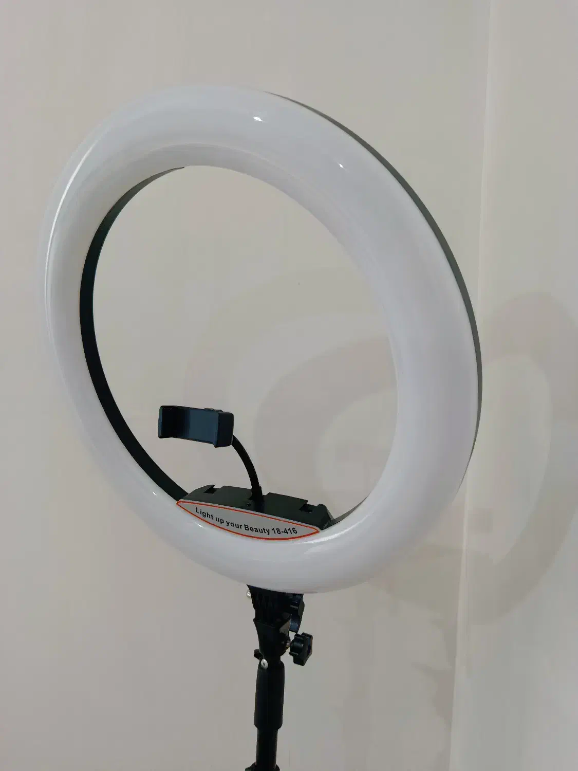 رینگ لایت بسیار قوی|دوربین عکاسی و فیلم‌برداری|گنبد کاووس, |دیوار