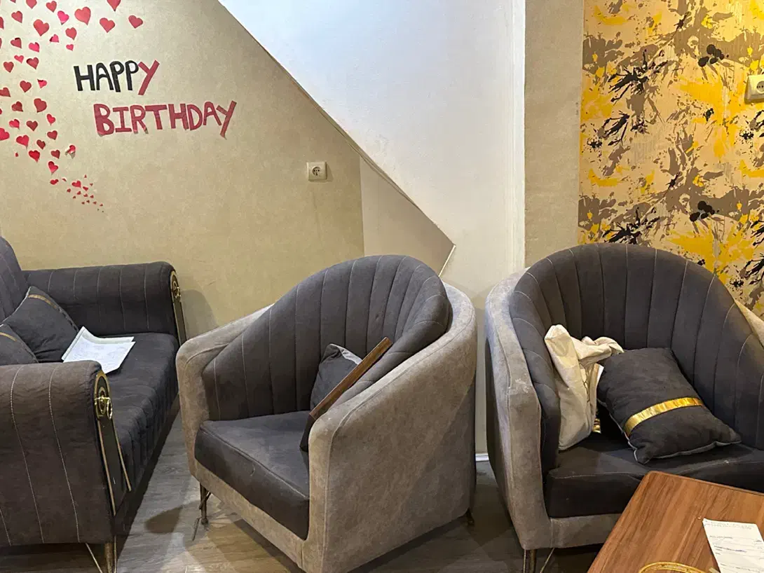 ست مبلمان و میز وسط|مبلمان خانگی و میز عسلی|بندرعباس, |دیوار