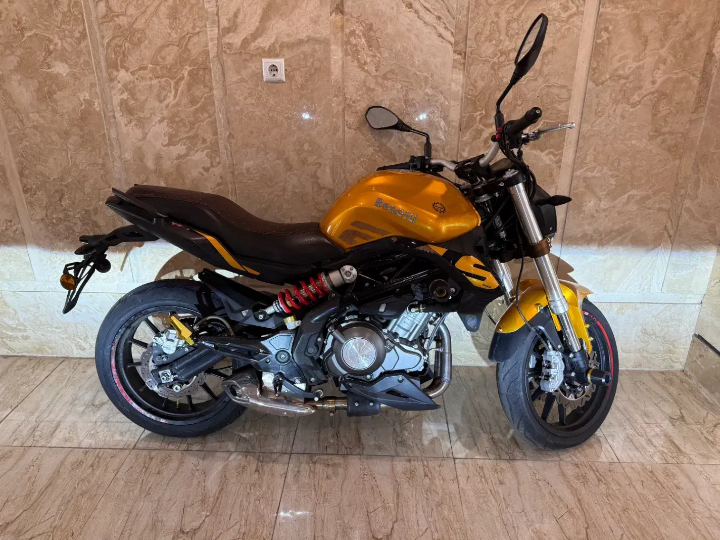 بنلی جفت۳۰۰|موتورسیکلت|زنجان, |دیوار