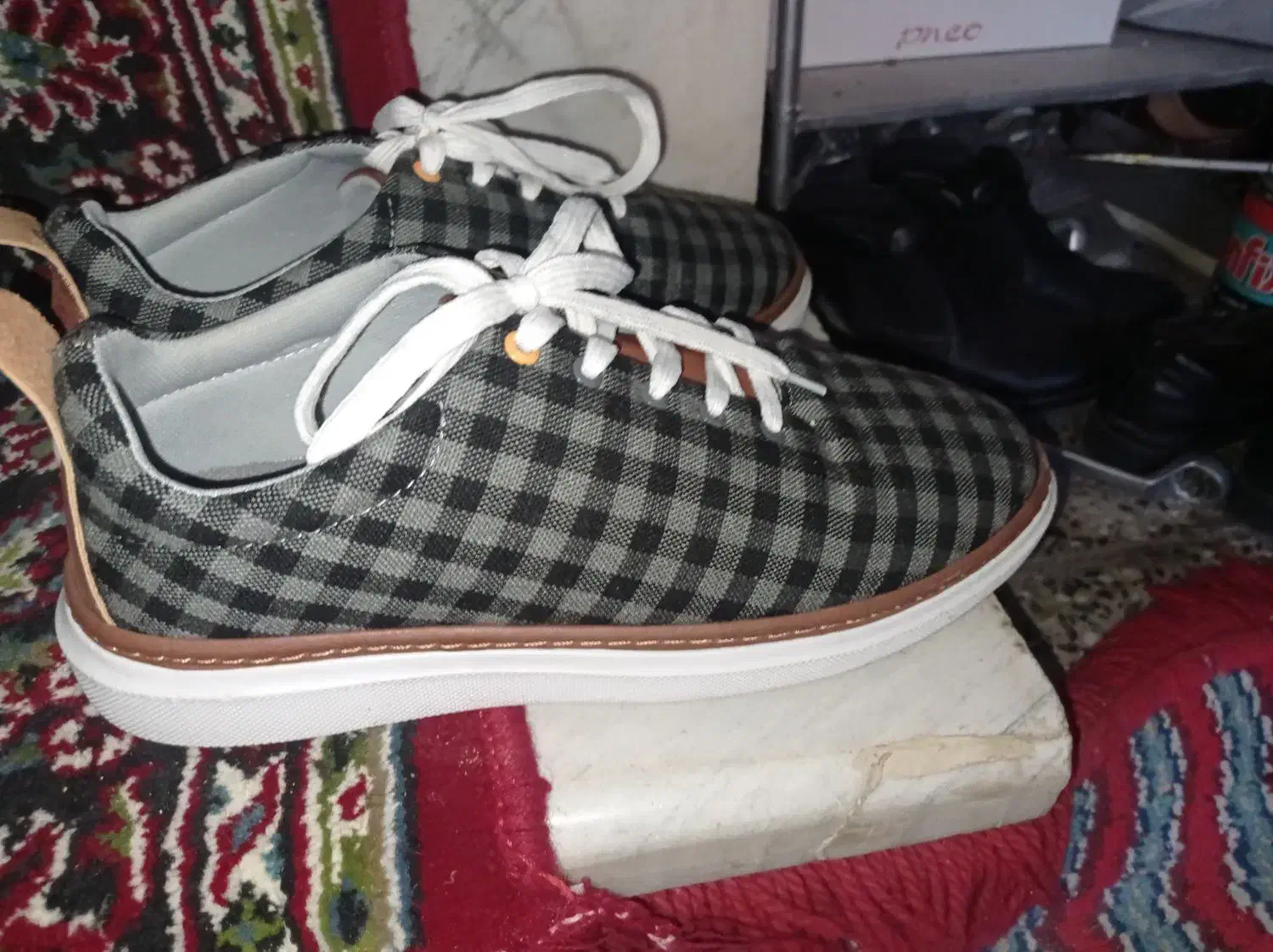 کفش|کیف، کفش، کمربند|فارسان, |دیوار