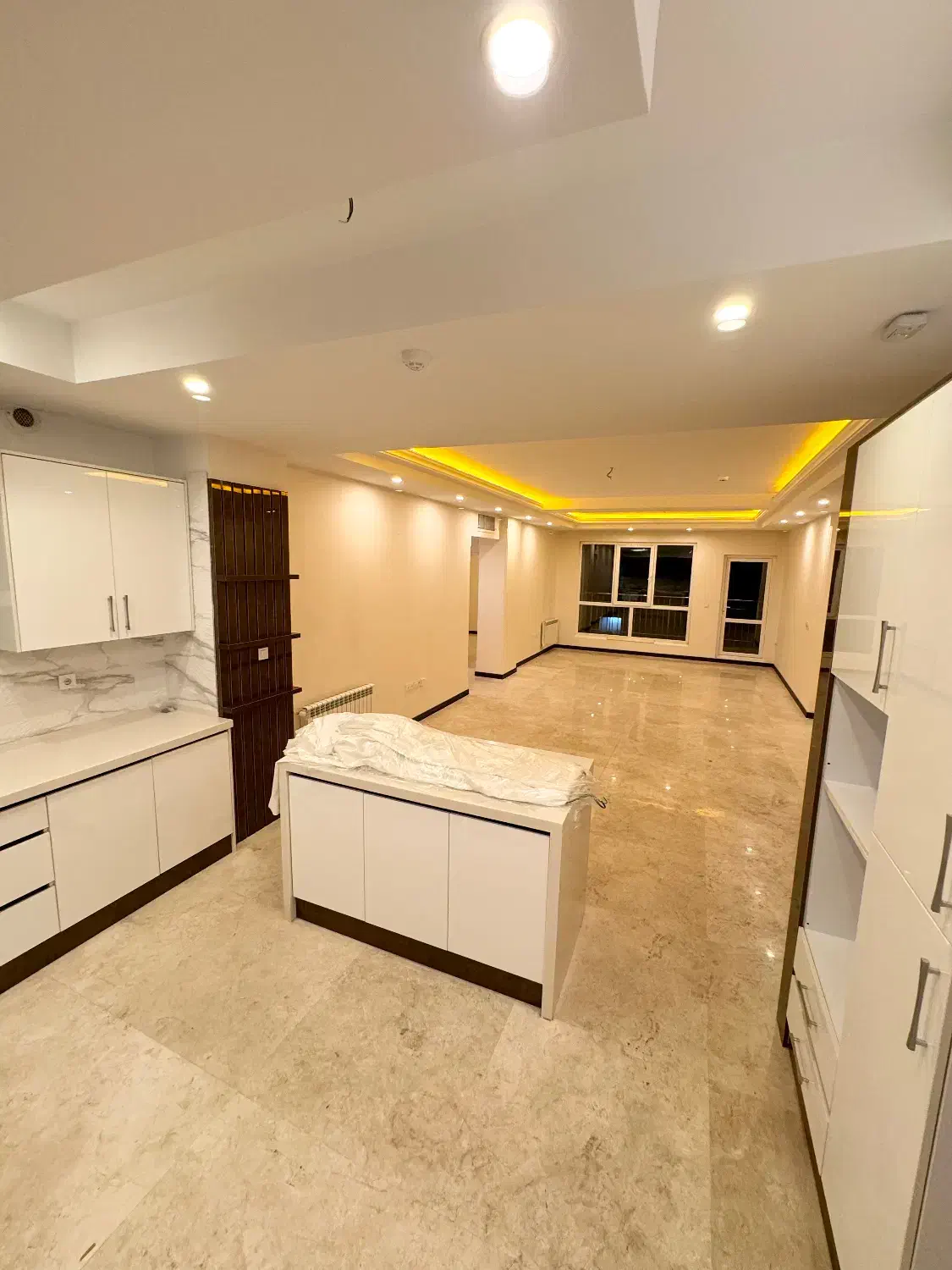 ۱۱۶ متر دوساله پرده خور شیک - ایران زمین شمالی