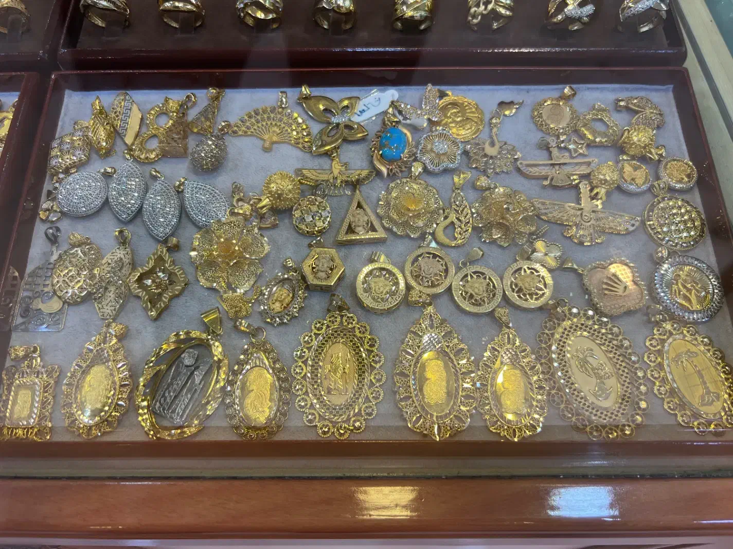 انواع پلاک های سبک و سنگین از زیر گرم به بالا|جواهرات|کاشان, بازار کاشان|دیوار