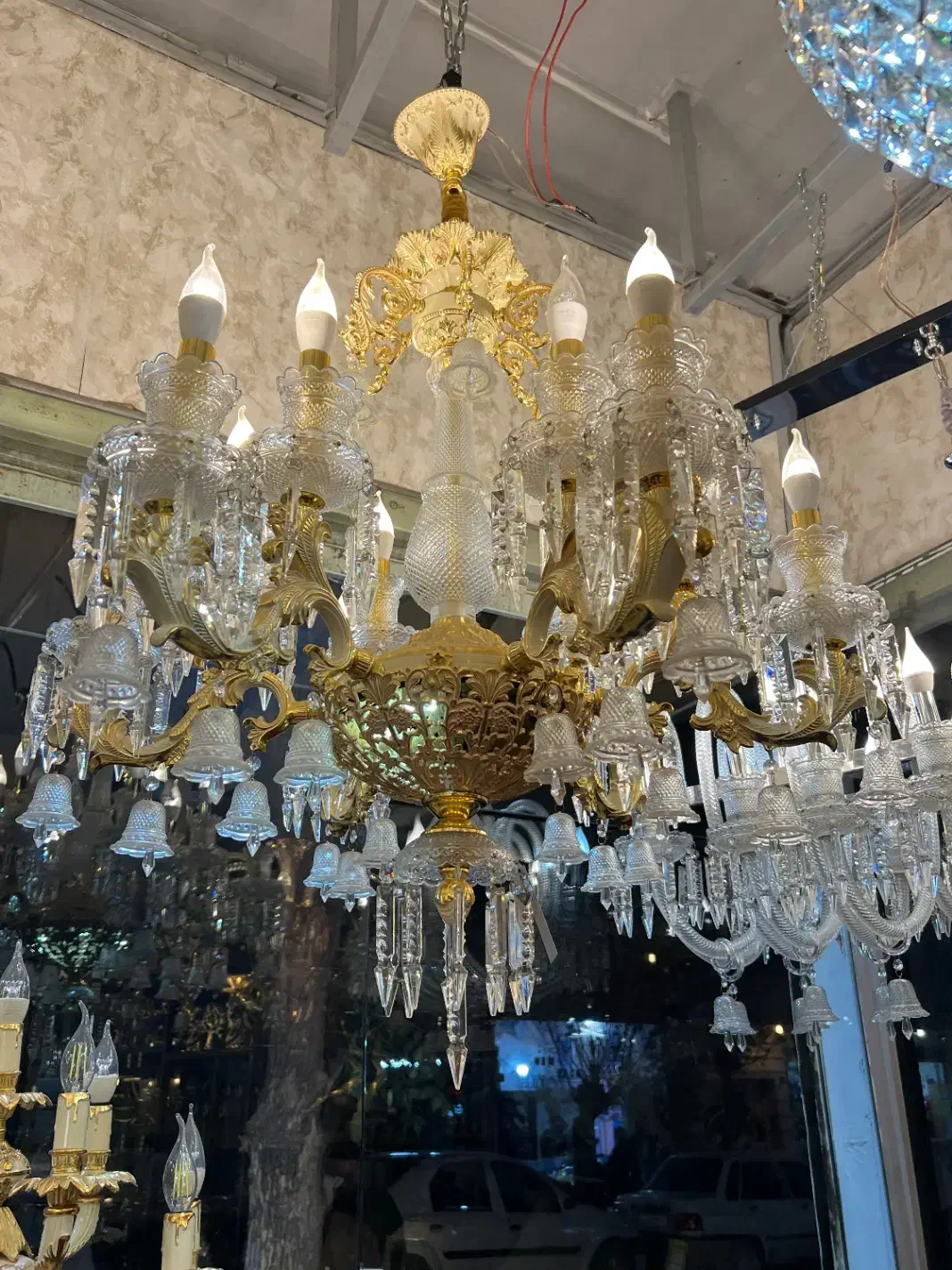 گالری لاوین|لوستر و چراغ آویز|قرچک, مهدیه|دیوار