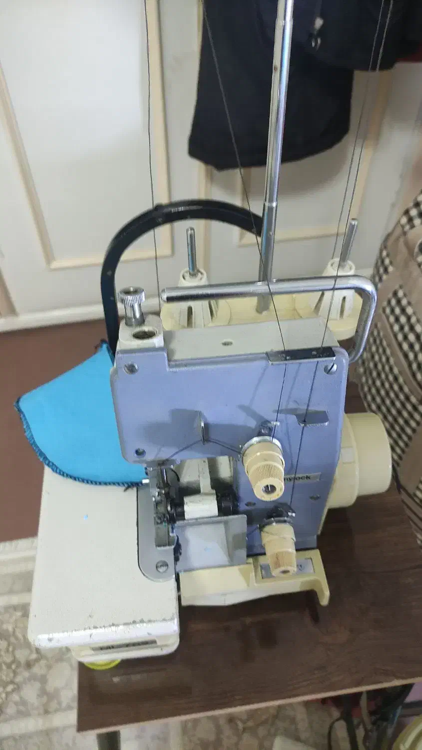 چرخ سردوز۲نخ بدون ایراد|چرخ خیاطی و ریسندگی|مهاباد (آذربایجان غربی), |دیوار