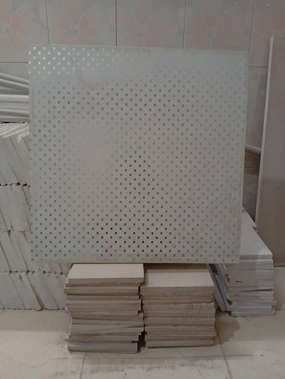 پشم شیشه وتایل سقف|مصالح و تجهیزات ساختمان|قم, وادی السلام|دیوار