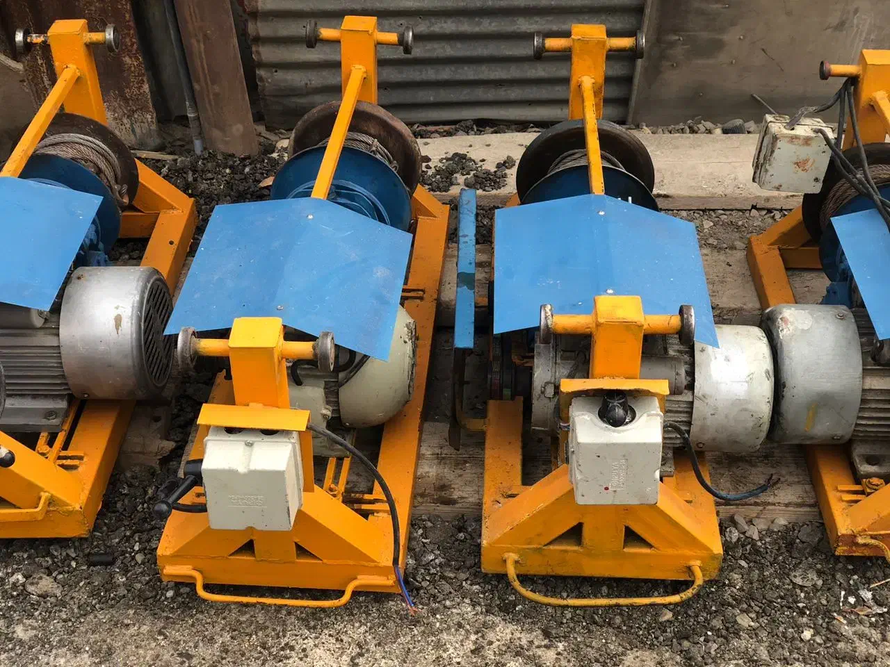 خریدار وفروشنده تخته خاموت قیچی خم کن میکسر بالابر|مصالح و تجهیزات ساختمان|تهران, تهرانسر مرکزی|دیوار