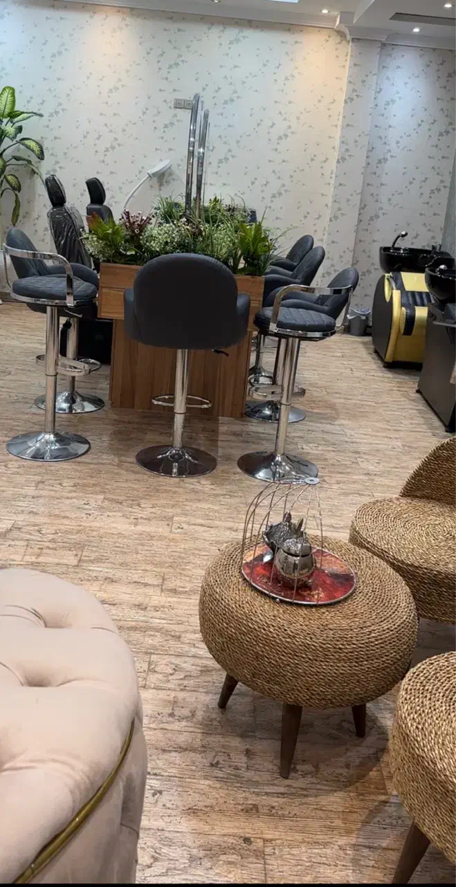 رهن صندلی|اجارهٔ دفتر کار، اتاق اداری، مطب|رشت, گلسار|دیوار