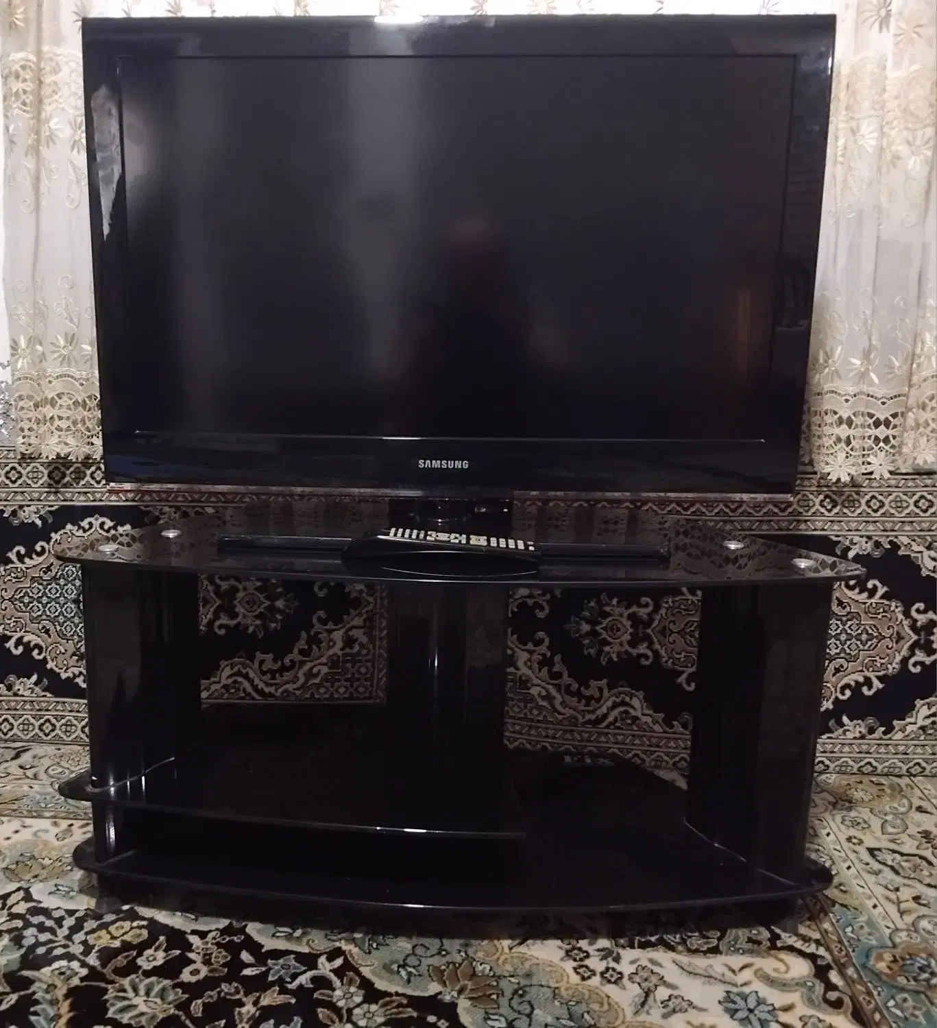 ال سی دی سامسونگ و میز ال سی دی|تلویزیون و پروژکتور|گرگان, |دیوار