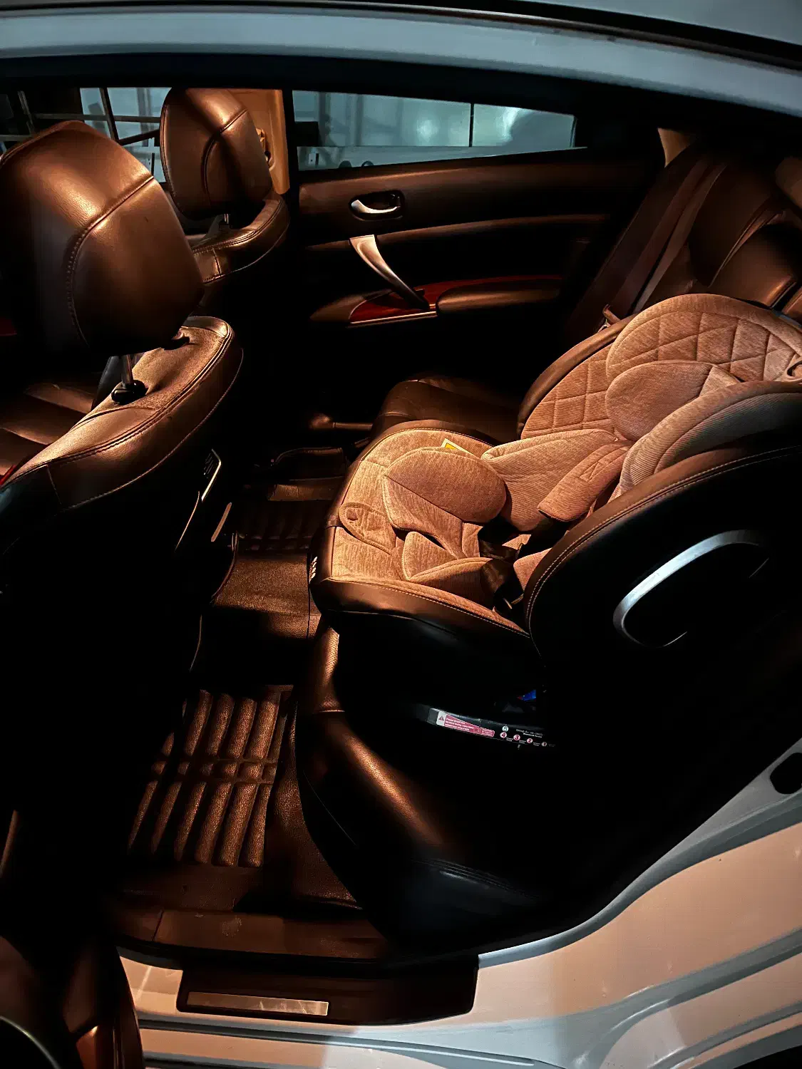 نیسان تیانا|خودرو سواری و وانت|اصفهان, کوی شهید کشوری|دیوار