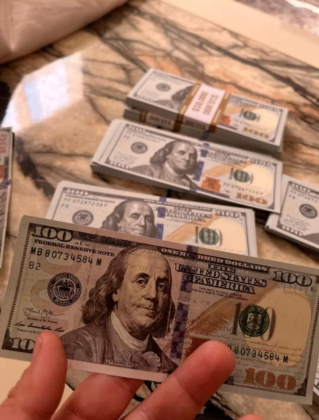 دلار سینمایی|کلکسیون سکه، تمبر، اسکناس|اصفهان, باغ نگاره|دیوار